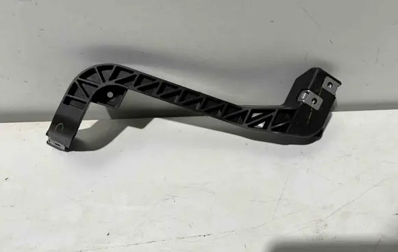 Mercedes-Benz GLE (W166 - C292) Bottom radiator support slam panel A1666263731