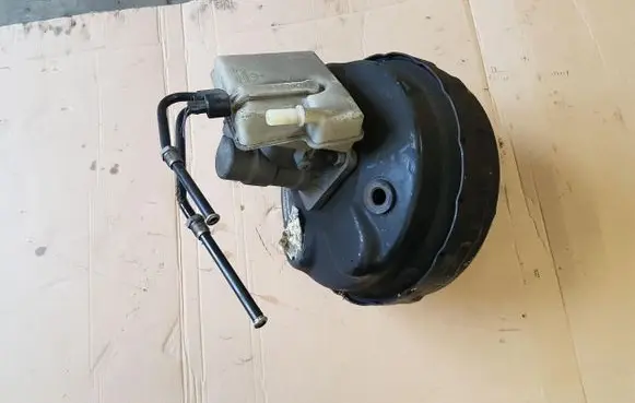 Ford Mondeo MK IV Brake booster