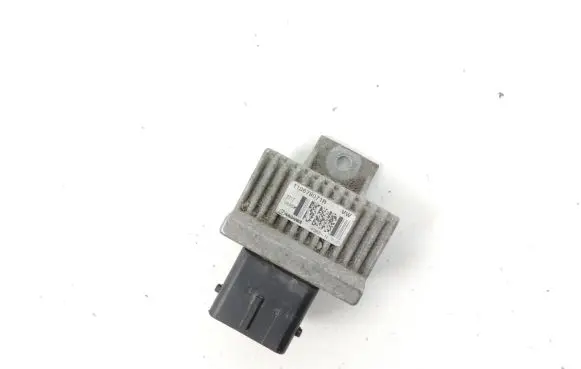 Glow plug pre-heat relay