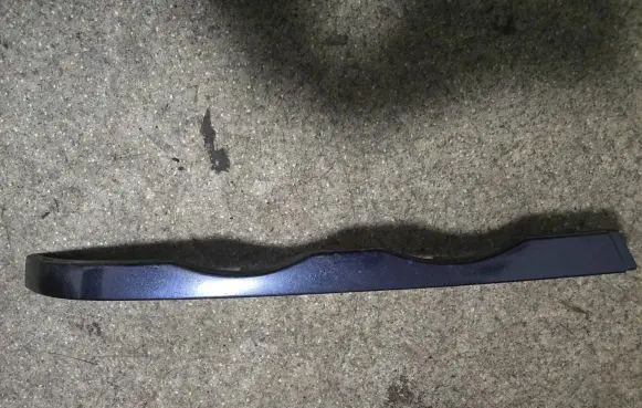 BMW 3 E46 Under headlight/headlamp trim 8208482