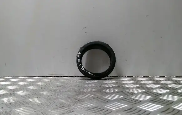 Toyota Avensis T250 In tank fuel pump screw locking ring/nut 2206W