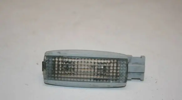 Volkswagen PASSAT B5.5 Other interior light 3B0947113