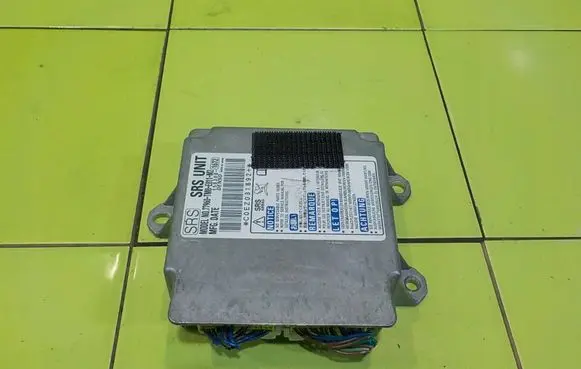Honda Insight Airbag control unit/module 77960TM8E811M2