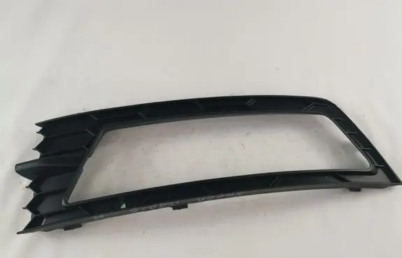 Skoda Rapid (NH) Front fog light trim/grill 5JA80768A