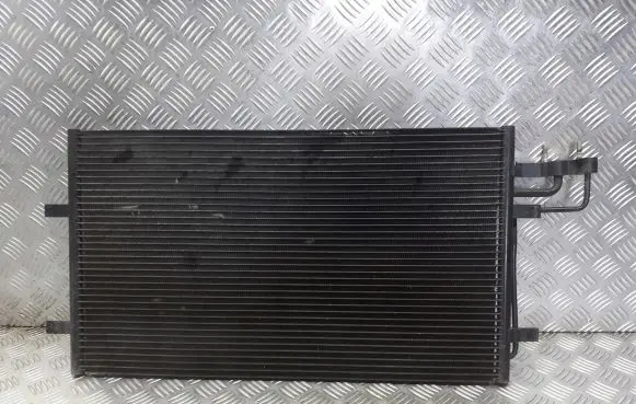Ford Focus A/C cooling radiator (condenser)