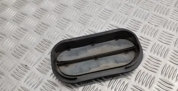 Volkswagen Golf VII Quarter panel pressure vent 6R0819465A