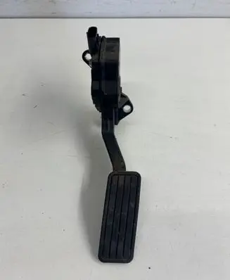 Subaru Impreza III Accelerator throttle pedal 36010AG140 1988007120