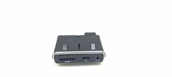 Fiat 500X AUX in-socket connector 735626666 01289 03615