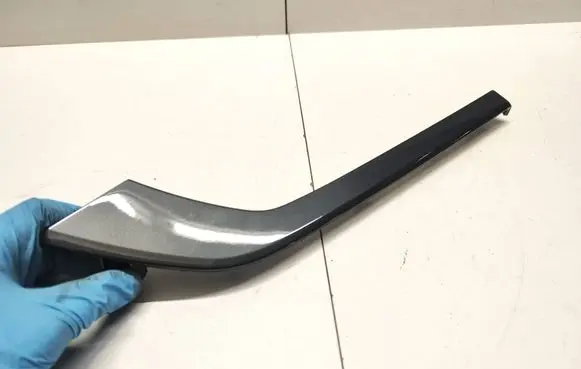 Audi Q7 4M Front door trim bar 4M0867419N 07092017 930620
