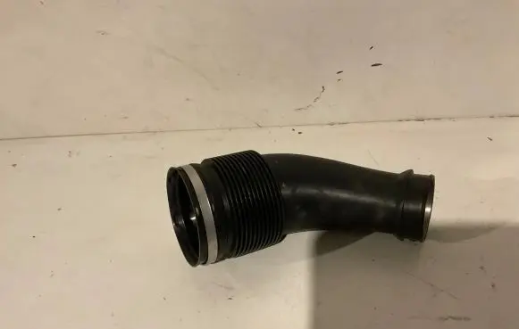 Mercedes-Benz AMG GT R190 C190 Intercooler hose/pipe A1780940297 01149261