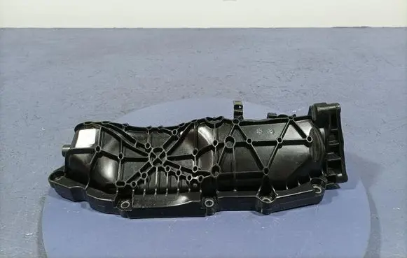 Audi A8 S8 D2 4D Intake manifold 06M133268