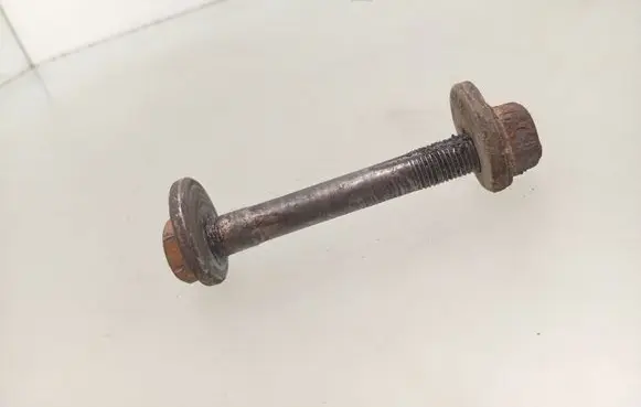 Volkswagen Transporter - Caravelle T5 Rear suspension camber bolt 