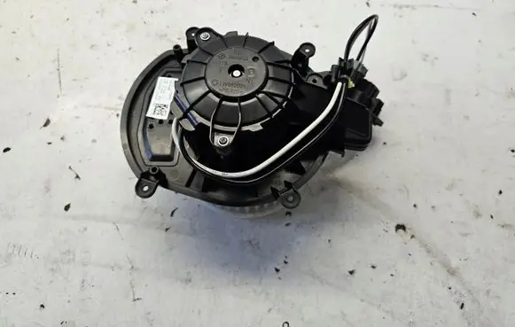 Opel Insignia B Heater fan/blower LV280001