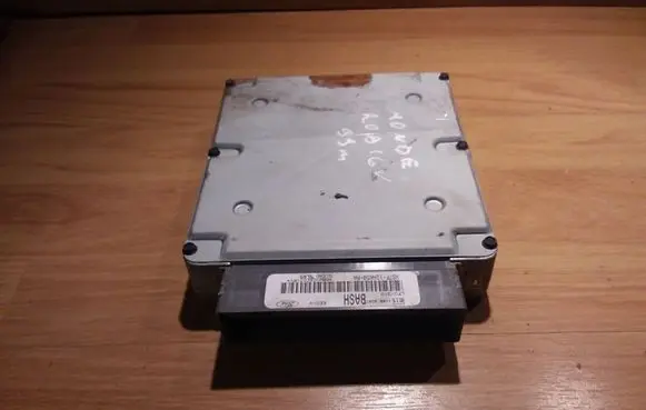 Ford Mondeo MK II Engine control unit/module XS7F12A650RA
