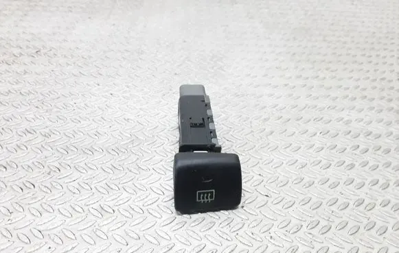 Hyundai Santa Fe Windscreen/window heater switch 93710