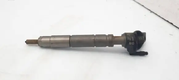Hyundai ix 55 Fuel injector 338003A000