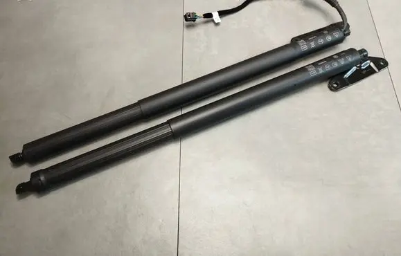 Volkswagen Tiguan Tailgate strut 571827851 571827522