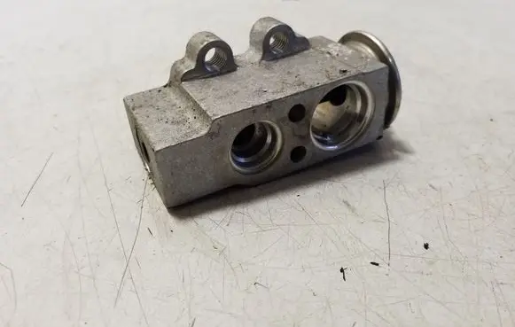 Air conditioning (A/C) expansion valve