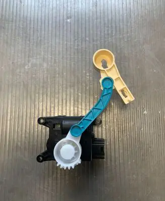 Renault Scenic III - Grand scenic III Air flap motor/actuator T1005999J 1000102010 2312091A