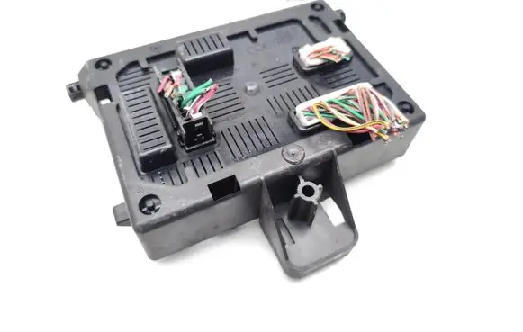 Renault Clio III Comfort/convenience module 8201054129