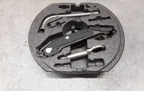 Seat Altea XL Tool set 5P0012115C