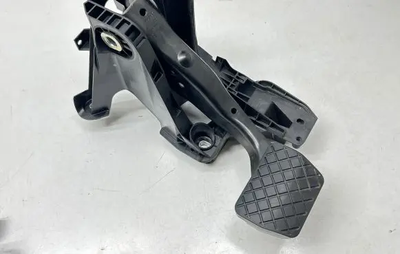Volkswagen PASSAT B8 Brake pedal 5Q1723058BG 100117