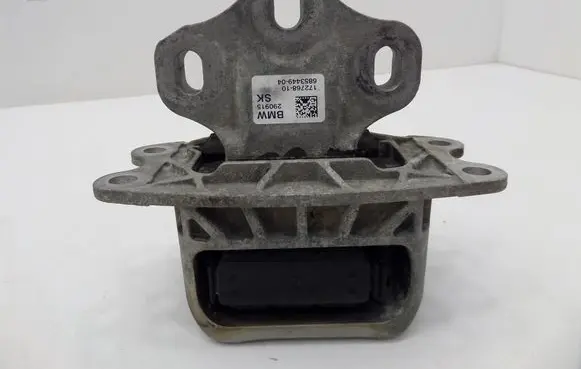 Mini One - Cooper F56 F55 Engine mount bracket 6853449 17276810