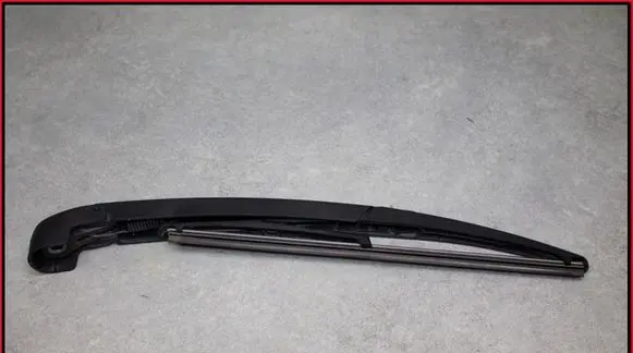 Fiat 500 Rear wiper blade arm