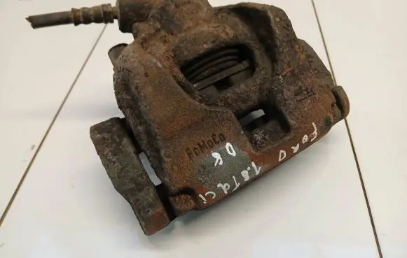 Ford Mondeo MK IV Front brake caliper