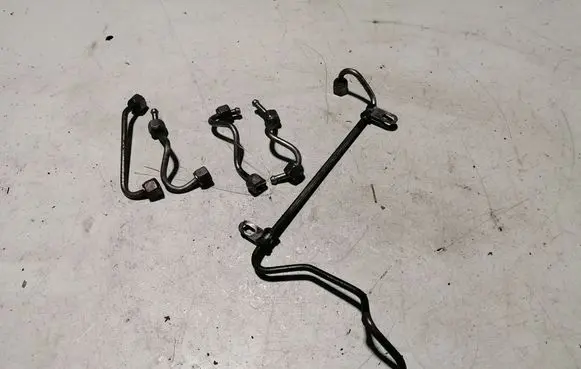 Ford Transit Custom Fuel injector supply line/pipe 