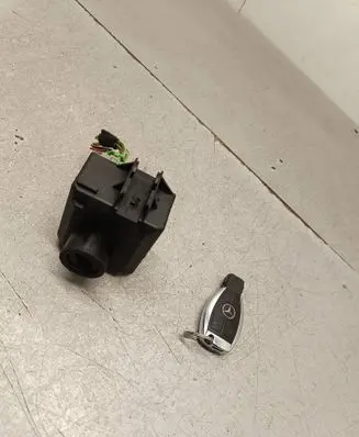 Mercedes-Benz ML W166 Ignition lock A1669055100 20130403 066905510