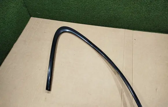 Porsche Cayenne (92A) Rear side glass trim 7P5853996E 7P5853996