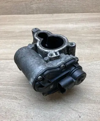 Opel Vivaro EGR valve A2C53179081