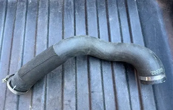 Land Rover Discovery 5 Intercooler hose/pipe GEN2