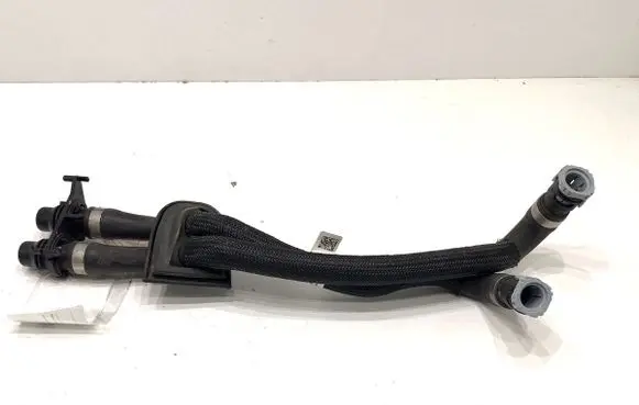 Land Rover Range Rover Evoque L551 Engine coolant pipe/hose M8D218C266BD