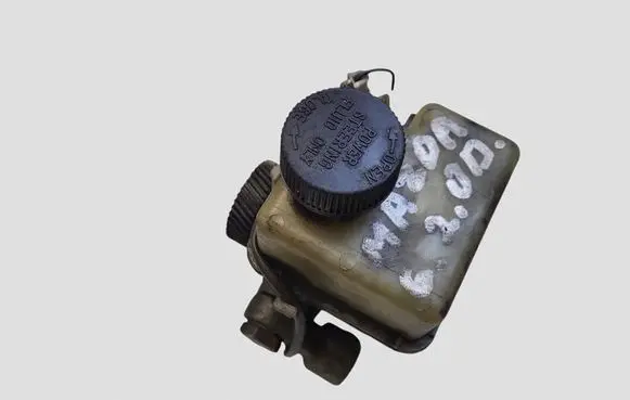 Mazda 5 Power steering pump
