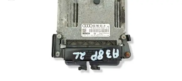 Audi A3 S3 8P Engine control unit/module 03G906021JH 03G906021AB 0281013608