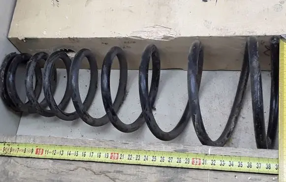 Nissan Primera Front coil spring