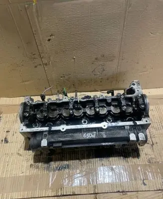 Renault Clio III Engine head 415280