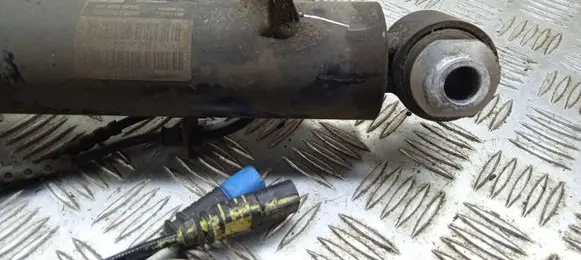 BMW X6 F16 Rear shock absorber/damper 6875088