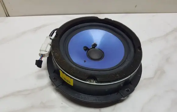 KIA Sorento Front door speaker 963002B010