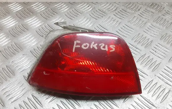 Ford Focus Rear bumper light 1M5115K272