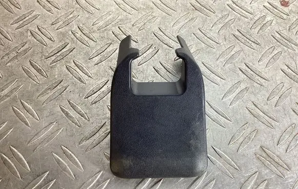Lexus RX 450H Rear seat rail trim cover 7215748130
