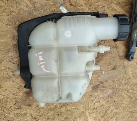 Mini One - Cooper F56 F55 Coolant expansion tank/reservoir 7352183