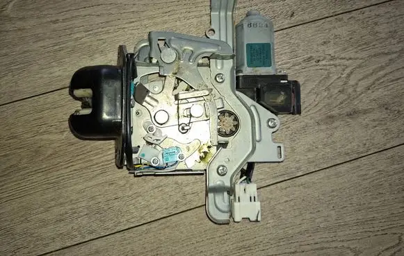 Nissan X-Trail T32 Tailgate/trunk/boot lock/catch/latch 2178404A 905520AC000