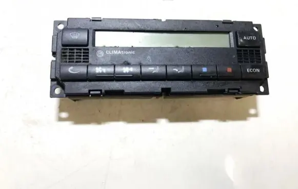 Volkswagen Golf IV Climate control unit
