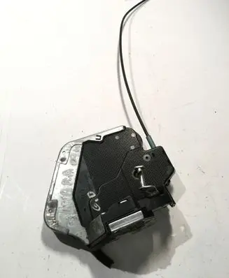 Suzuki Grand Vitara II Front door lock 6B011