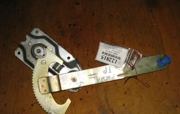 Ford Fiesta Rear door window regulator with motor