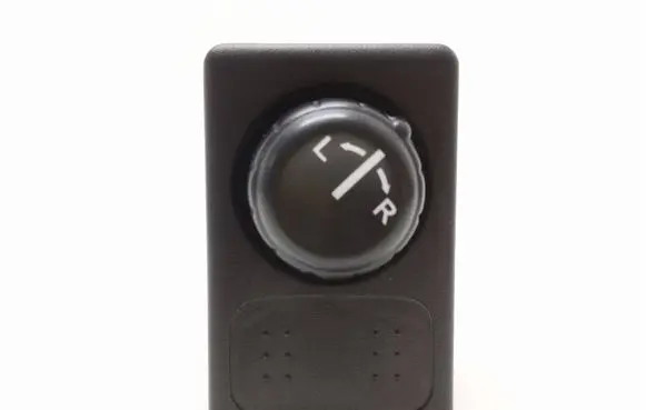 Nissan Almera Tino Wing mirror switch