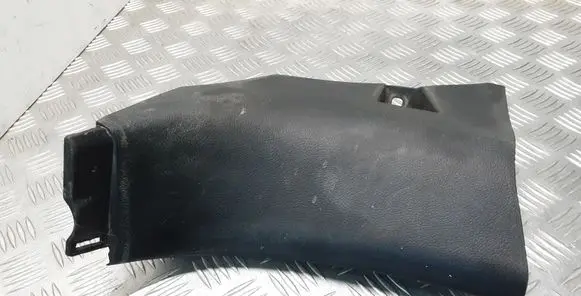 Foot area side trim